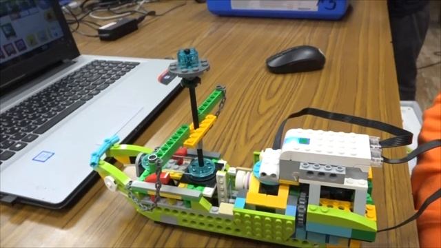 Корабль из потешной флотилии Петра I смотреть онлайн