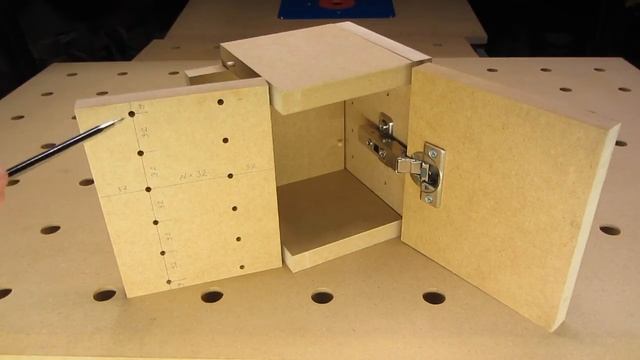 DrM8 - мебель для начинающих. Часть 1: введение, терминология, основы System 32. смотреть онлайн