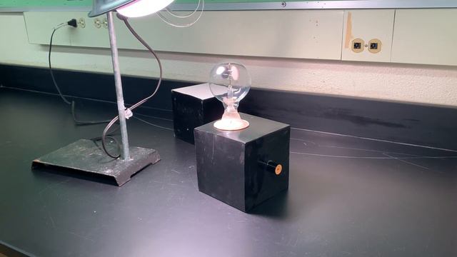 Crookes' radiometer смотреть онлайн