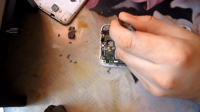 Fly IQ 446 нет зарядки. Замена микросхемы контроллера заряда fan 5405 смотреть онлайн