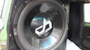 Самый САМЫЙ Громкий басс в мире только берегите колонку!!!