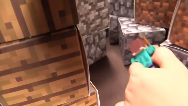 Игрушки майнкрафт minecraft toys Стив строит печь обзор игры майнкрафт в реальности смотреть онлайн