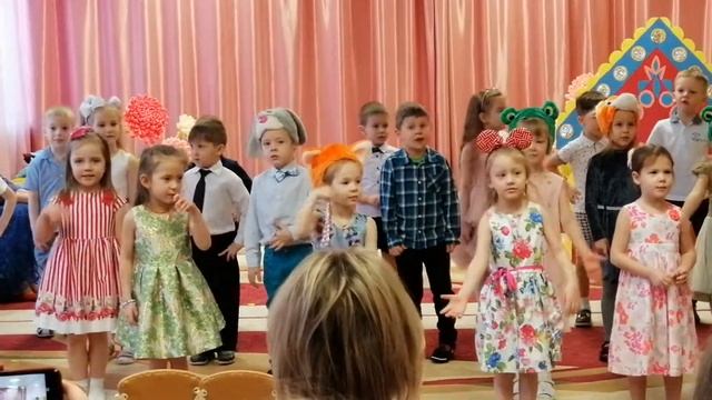 Лешин утреник 02.03.2021 песня про бабушку смотреть онлайн