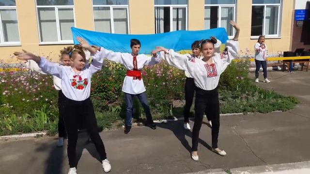 Україна назавжди. Сновська гімназія (Частина 1) смотреть онлайн