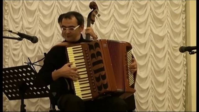 Tango Italiano by Renzo Ruggieri (accordion) in Russia, S.-Petersburg, 2009 смотреть онлайн