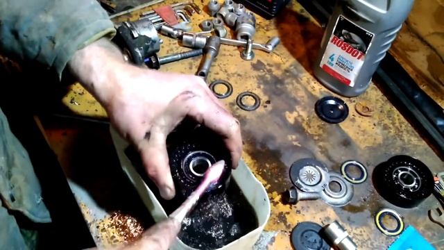 Замена смазки в роликах смотреть онлайн