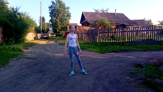 Танец под пеню Молния смотреть онлайн