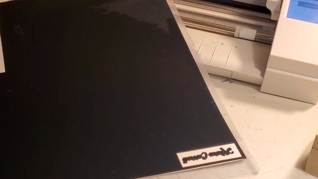 Cutting Oracal 651 Vinyl with a Offset смотреть онлайн