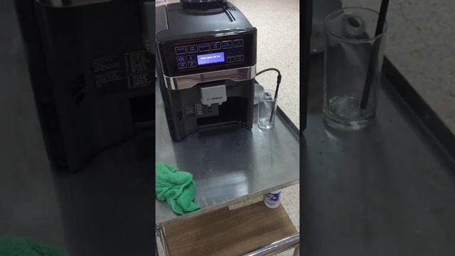 เครื่องชงกาแฟอัตโนมัติ BOSCH รุ่น TES60523RW смотреть онлайн