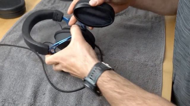 HyperX Alpha S ear pads installation - Nylon pads specific смотреть онлайн