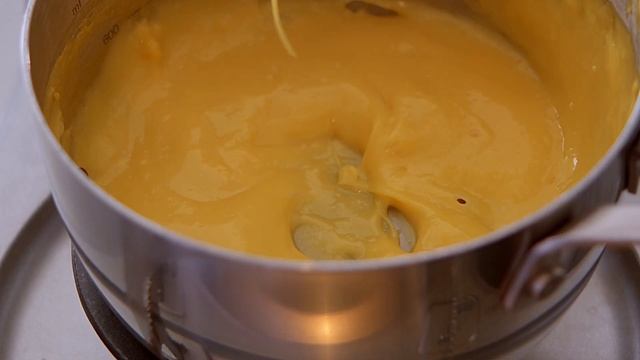 お菓子作り 苺のタルト♡アーモンドクリーム・カスタード・いちごジャム入り смотреть онлайн