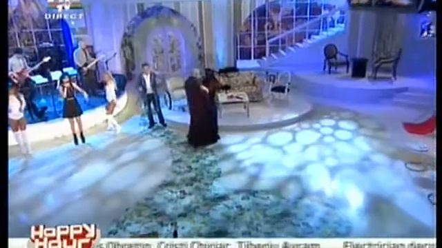 Ellie White - Nu te mai caut live la happy hour.mpg смотреть онлайн