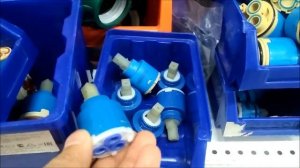 Как устранить течь смесителя (крана) своими руками?  Замена картриджа.