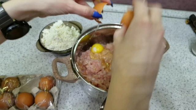 Белковые котлеты (куриные). смотреть онлайн