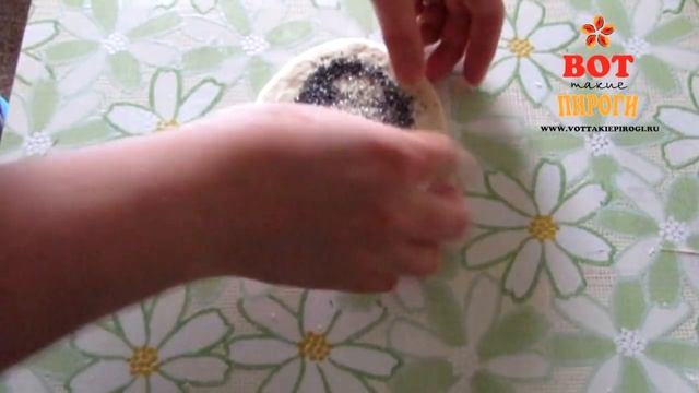 Плюшки "Бантики" из дрожжевого теста. смотреть онлайн