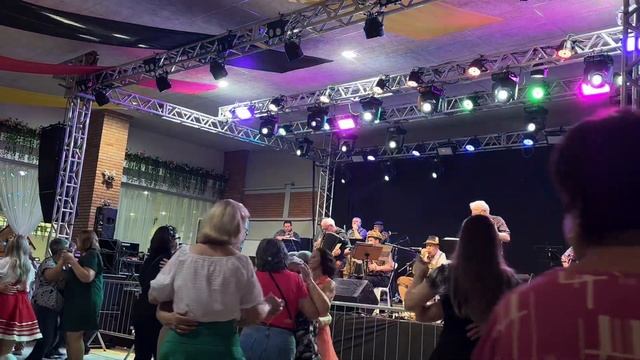 Annemarie-Polka - Schützenfest animação banda JS смотреть онлайн