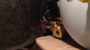 Работа НО клапана в пневмоподвеске автомобиля.