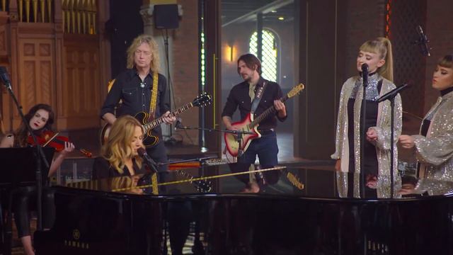 ‘Don’t’ by Sheryl Crow & Lucius | CMT Crossroads смотреть онлайн