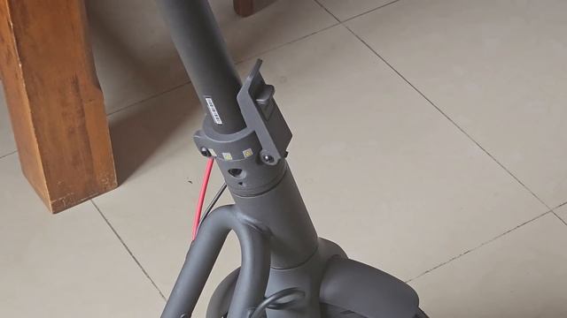 hasta 40Km de autonomía: patinete eléctrico NAVEE V40 смотреть онлайн