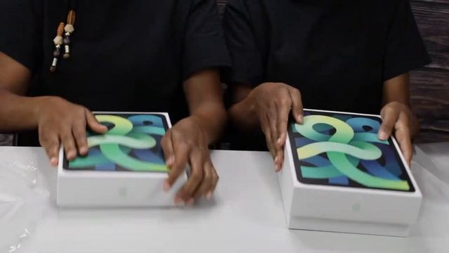 iPad Air 4 Unboxing (Green 64 GB) + Accessories смотреть онлайн