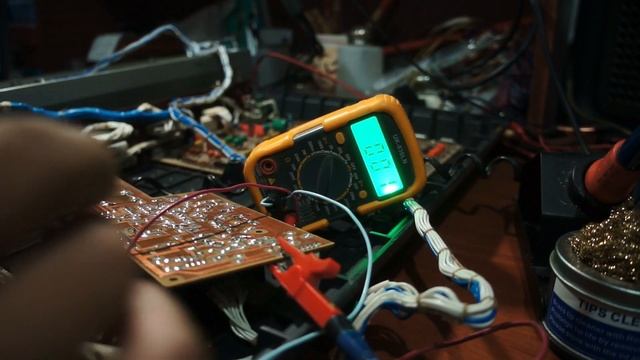 Маэстро, сантабарбара, часть 2. Поролон, вариант платы селекторов, конденсаторы, помогла ли замена? смотреть онлайн