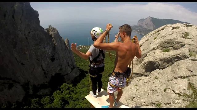 Ксения Ильяс-Кая прыжки с верёвкой в Крыму с командой Skyline смотреть онлайн