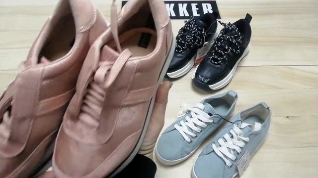 Лот 236. Взуття Inditex. смотреть онлайн