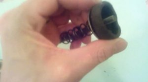 Ремонт насоса. Замена манжеты ручного автомобильного насоса