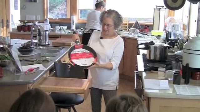 Chef/Author Lenore Baum's Favorite Fry Pan смотреть онлайн