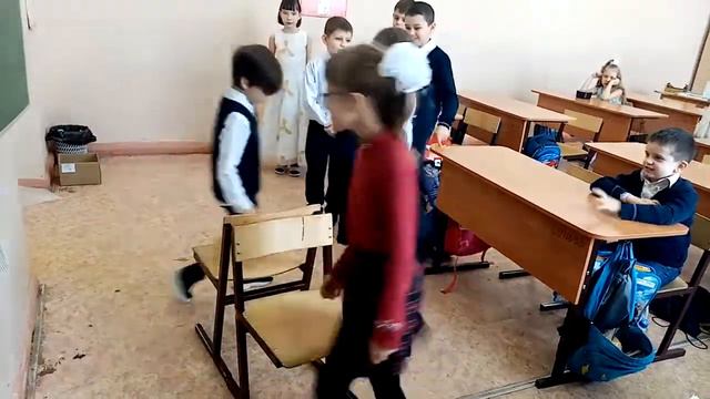 Поздравление с 8 марта 2-б класс смотреть онлайн