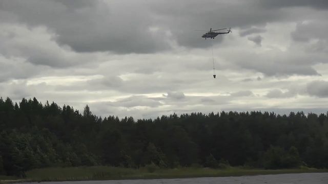Тушение военнослужащими лесных пожаров в Карелии смотреть онлайн