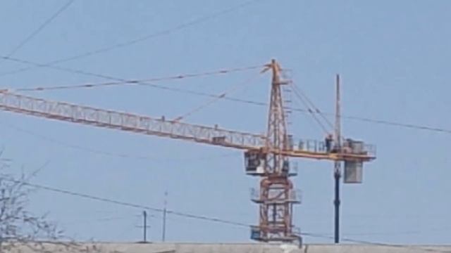 Башенный кран DAHAN QTZ. РЕМОНТ грузовой лебёдки. смотреть онлайн