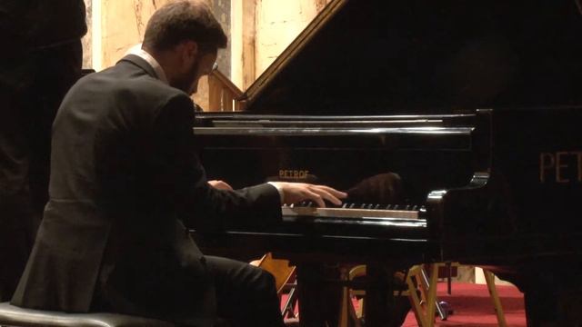 L. van Beethoven: Piano Concerto No. 1 in C Major, Op. 15 смотреть онлайн