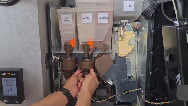 Обслуживание кофемашины Saeco Phedra Evo espresso. смотреть онлайн