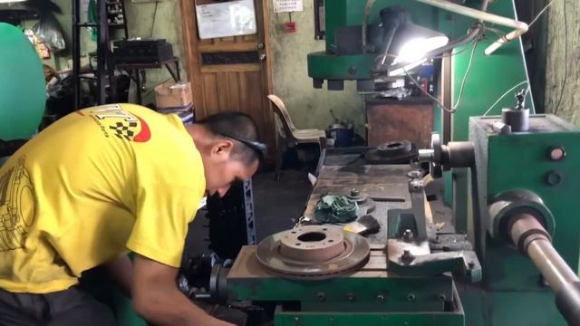 MITSUBISHI MIRAGE MAINGAY ANG PRENO PERO MAKAPAL PA DAW ANG BRAKE PADS смотреть онлайн