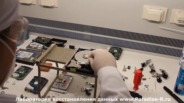 Восстановление данных с жесткого диска. Извлечение блока магнитных головок (БМГ) смотреть онлайн