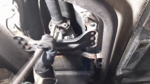 Замена подвесного подшипника Mercedes W204 в гаражных условиях