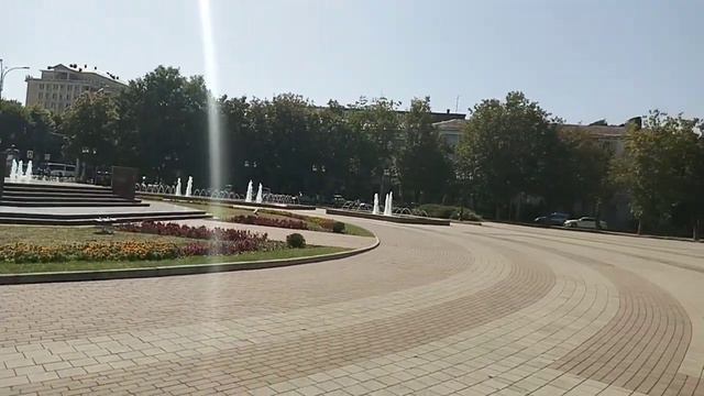 Нальчик. Площадь у Музыкального театра 🎶 смотреть онлайн