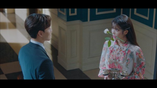 Отель «Дель Луна», 11 серия