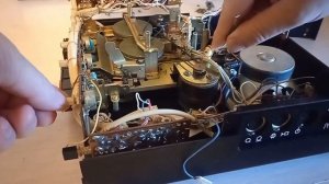 Ремонт магнитофона "Романтик-306", гуляющая помеха