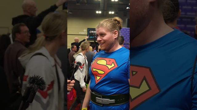 First Timer Trying Smelling Salts #reactionvideo #energy #gym #powerlifting #shortsviral #lifting смотреть онлайн