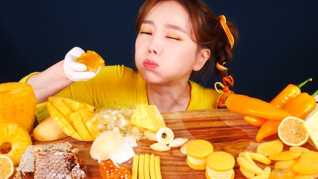 [Mukbang] 노란색💛디저트 먹방 Yellow Food Color Food CHEESE CAKE HONEYCOMB ASMR Eatingsound Ssoyoung