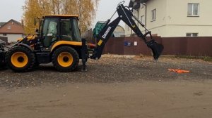 Экскаватор-погрузчик CUKUROVA 888