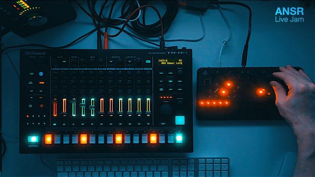 ANSR - Live Jam #038 with Roland TR-8S + Modal Electronics SKULKPT смотреть онлайн