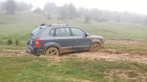 Hyundai Tucson. Real Off Road 4x4