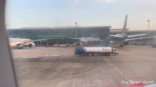 From Hồ Chí Minh city to Cam Ranh airport смотреть онлайн