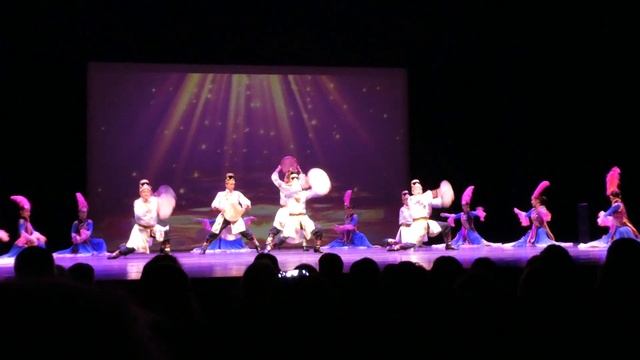 Traditional Uygur dance смотреть онлайн