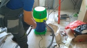 Самодельный пылесос с очисткой фильтра и автозапуском.