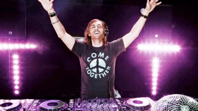 David Guetta ft. Akon - Life Of A Superstar смотреть онлайн