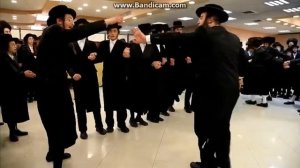 хасиды танцуют чёчёчё111